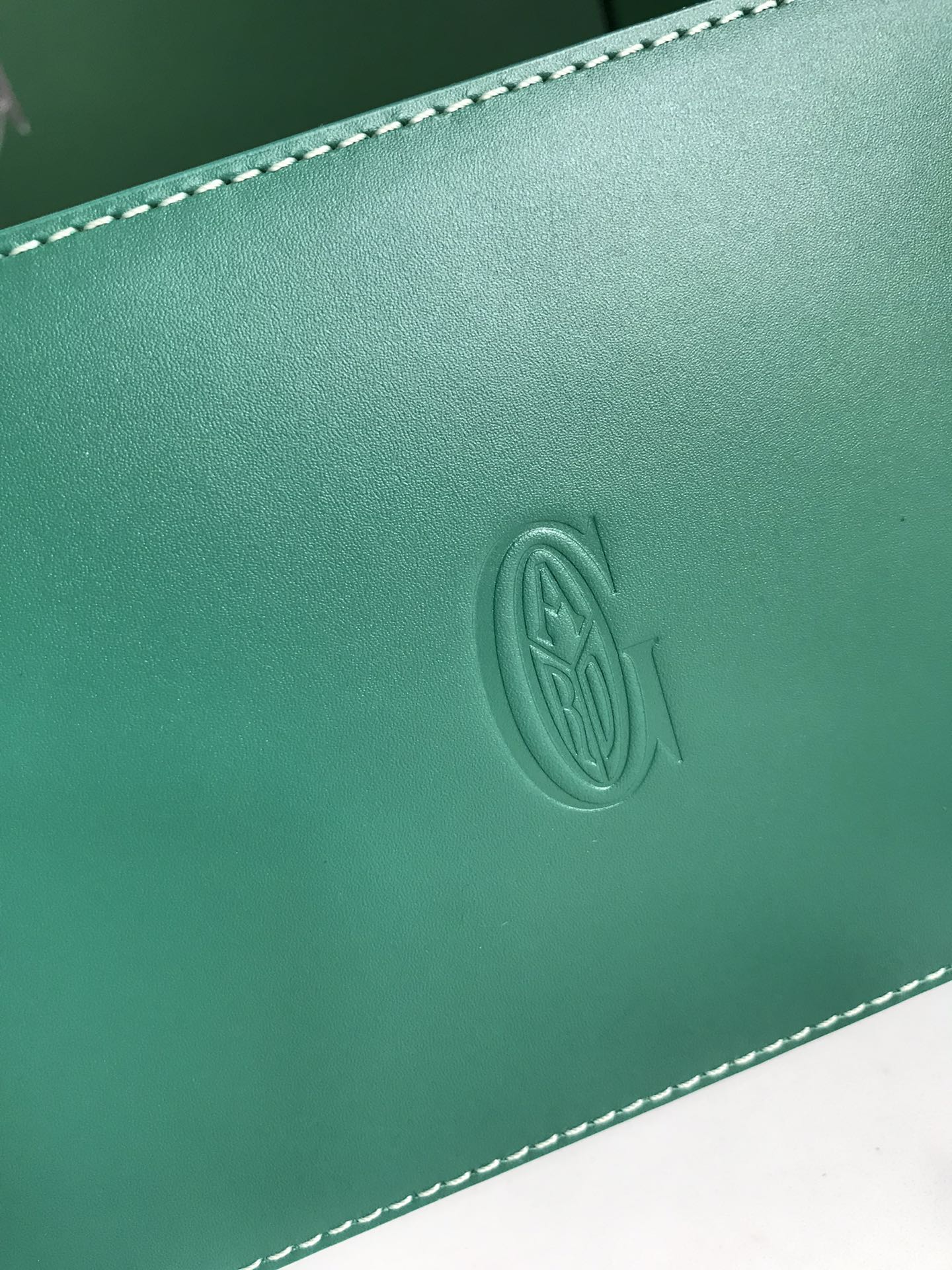 SA?GON PM BAG 28 IN GREEN GOYARDINE CANVAS AND CALFSKIN