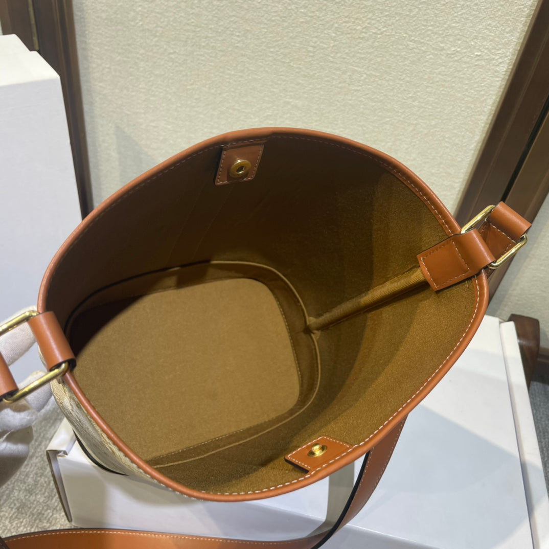 CUBO 30 EN LONA TRIOMPHE BLANCA Y RIBETE DE PIEL DE BECERRO MARRÓN ROJO