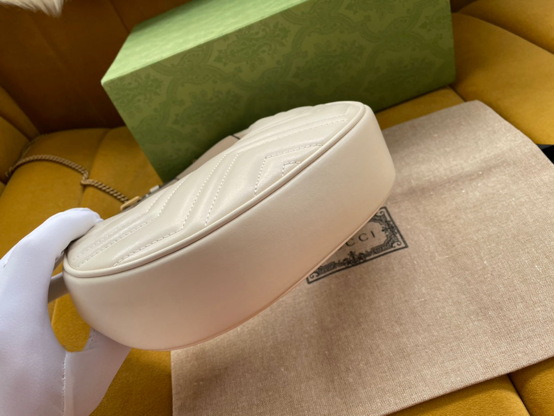 SAC À BANDOULIÈRE MARMONT 21 EN CUIR DE VEAU BLANC QUINCAILLERIE DORÉ