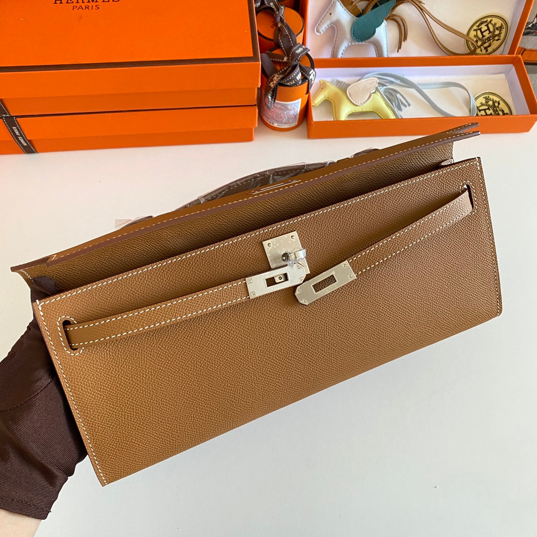 HM Kelly Cut 31 Cuir Epsom couleur beurre de cacahuète, accessoires argentés 229056