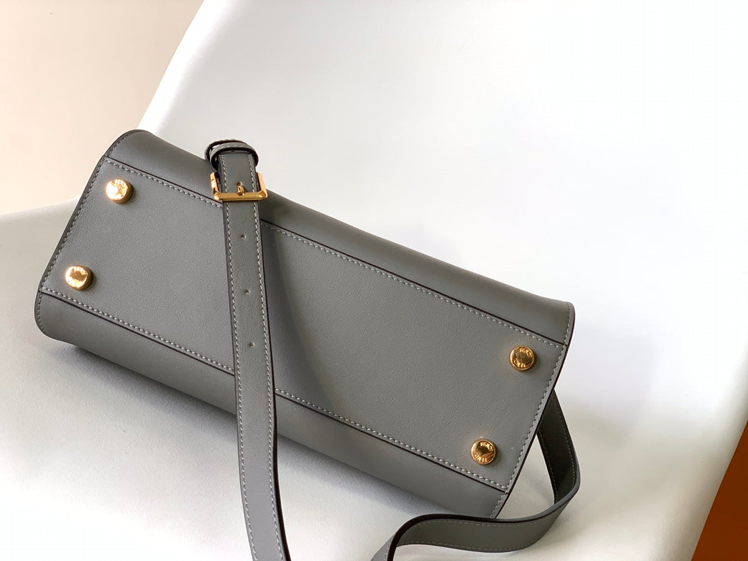 Bolso pequeño Peekaboo ISeeU de 27 cm, piel de cordero gris y herrajes dorados