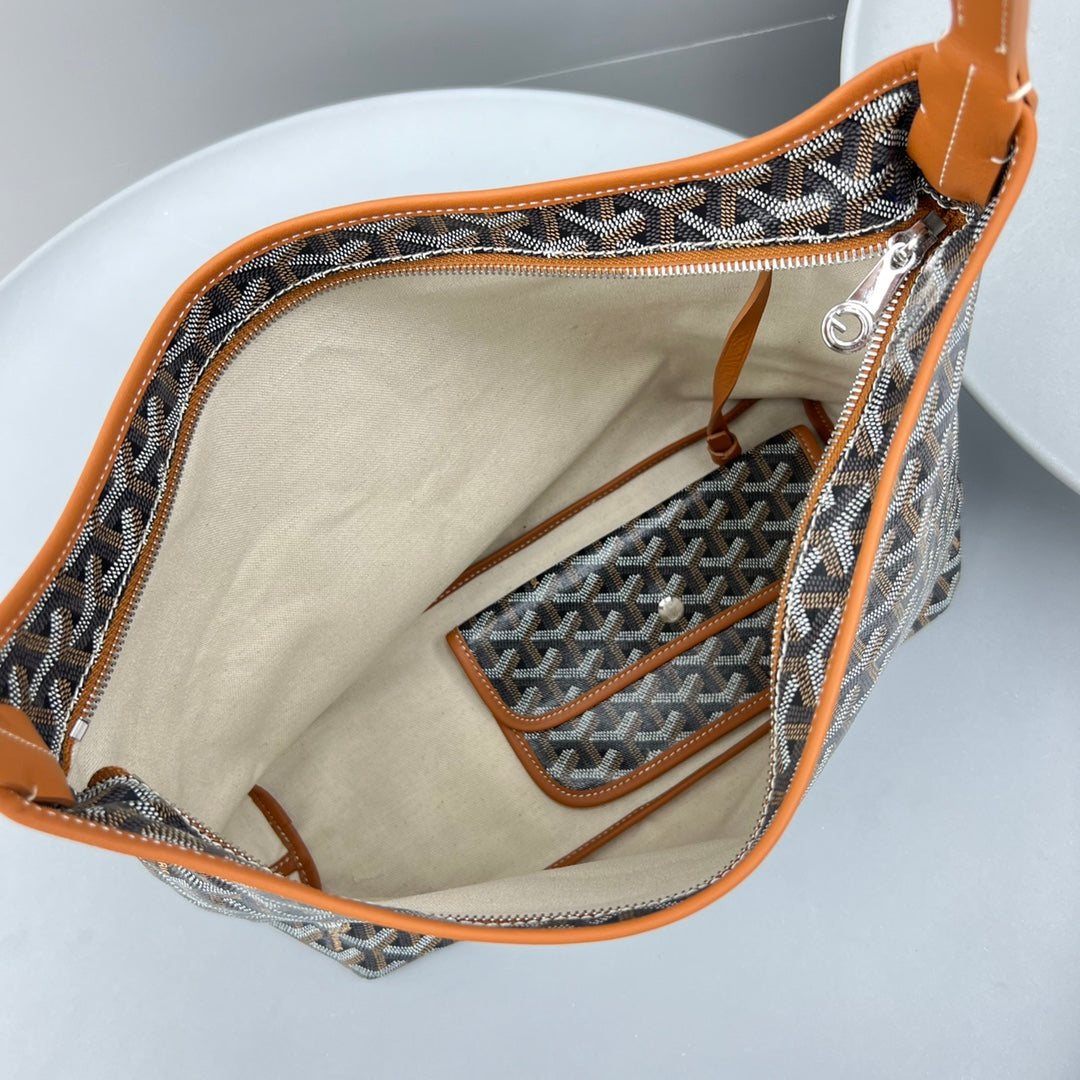 HOBO BOH¨¨ME 34 IN BROWN GOYARDINE CANVAS AND CALFSKIN