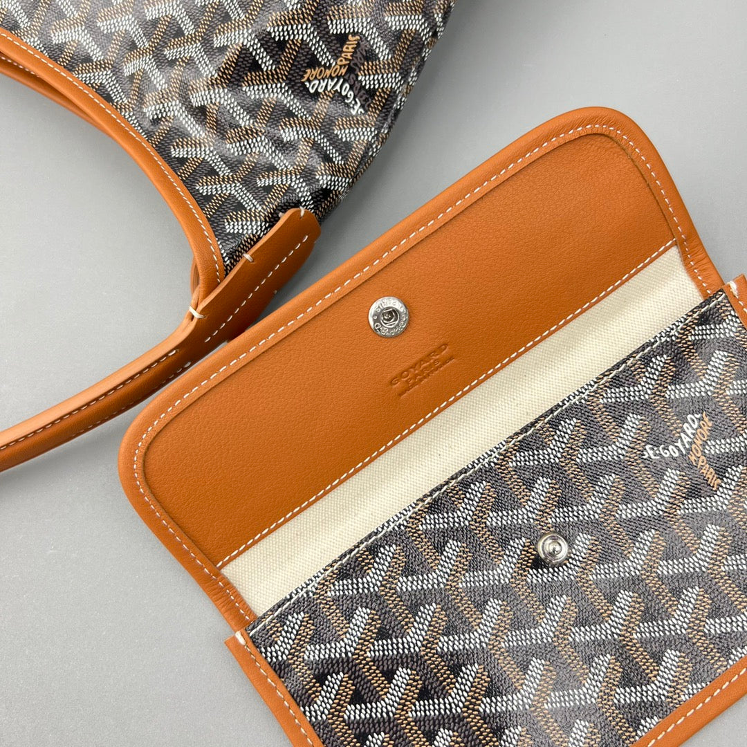 HOBO BOH¨¨ME 34 IN BROWN GOYARDINE CANVAS AND CALFSKIN