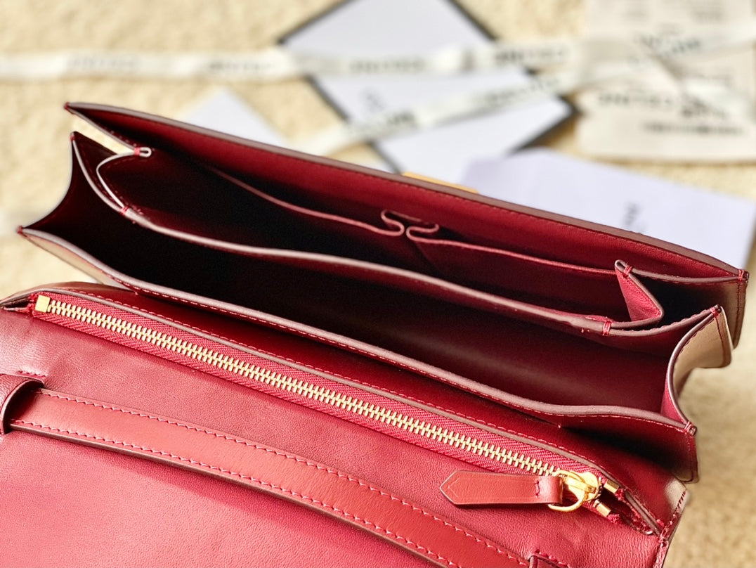 BOLSO CELINE MEDIANO CLÁSICO 24 CM PIEL DE BECERRO ROJA