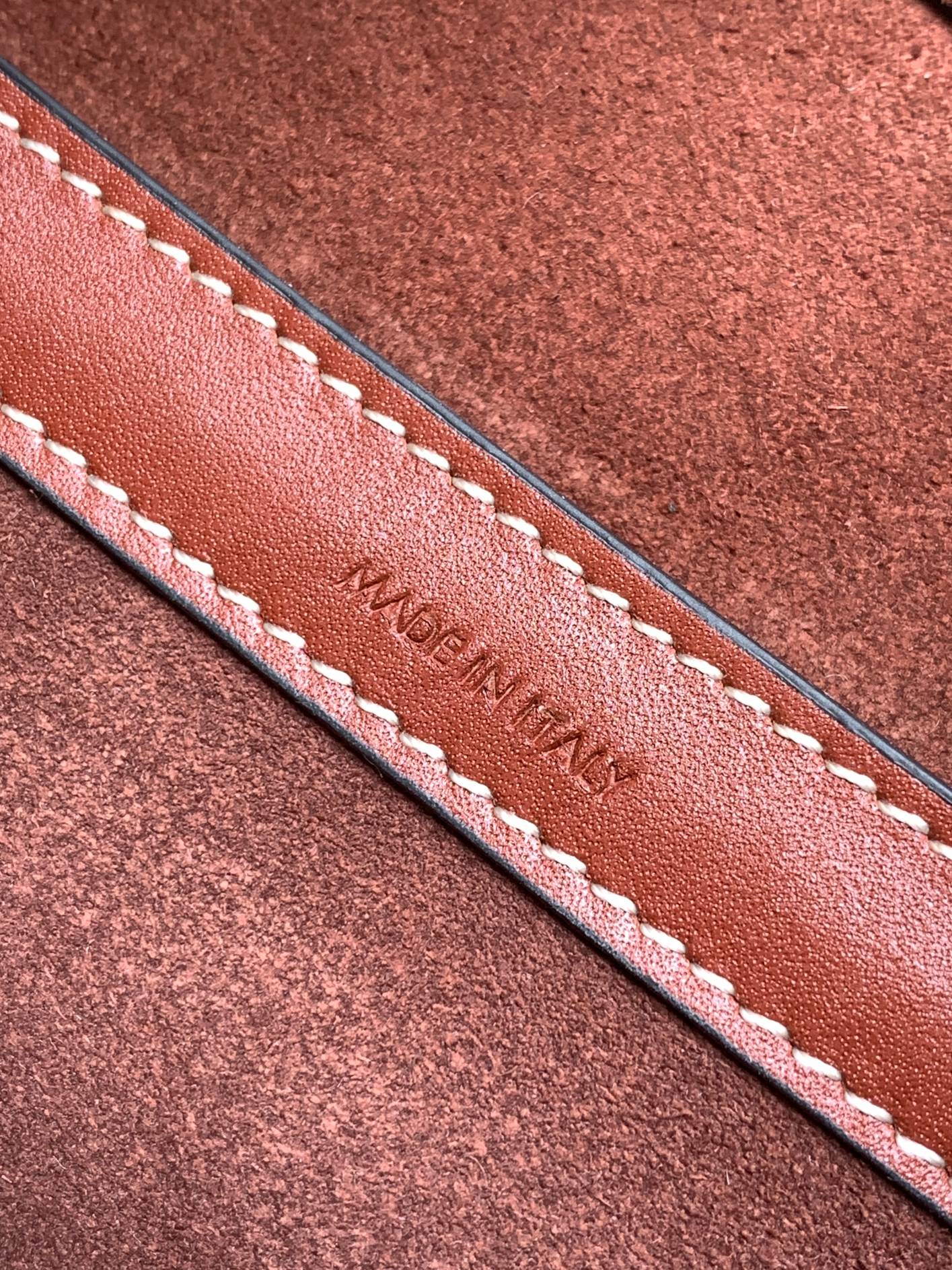 TRIOMPHE CLASSIC 25 CUIR DE VEAU MARRON CANNELLE