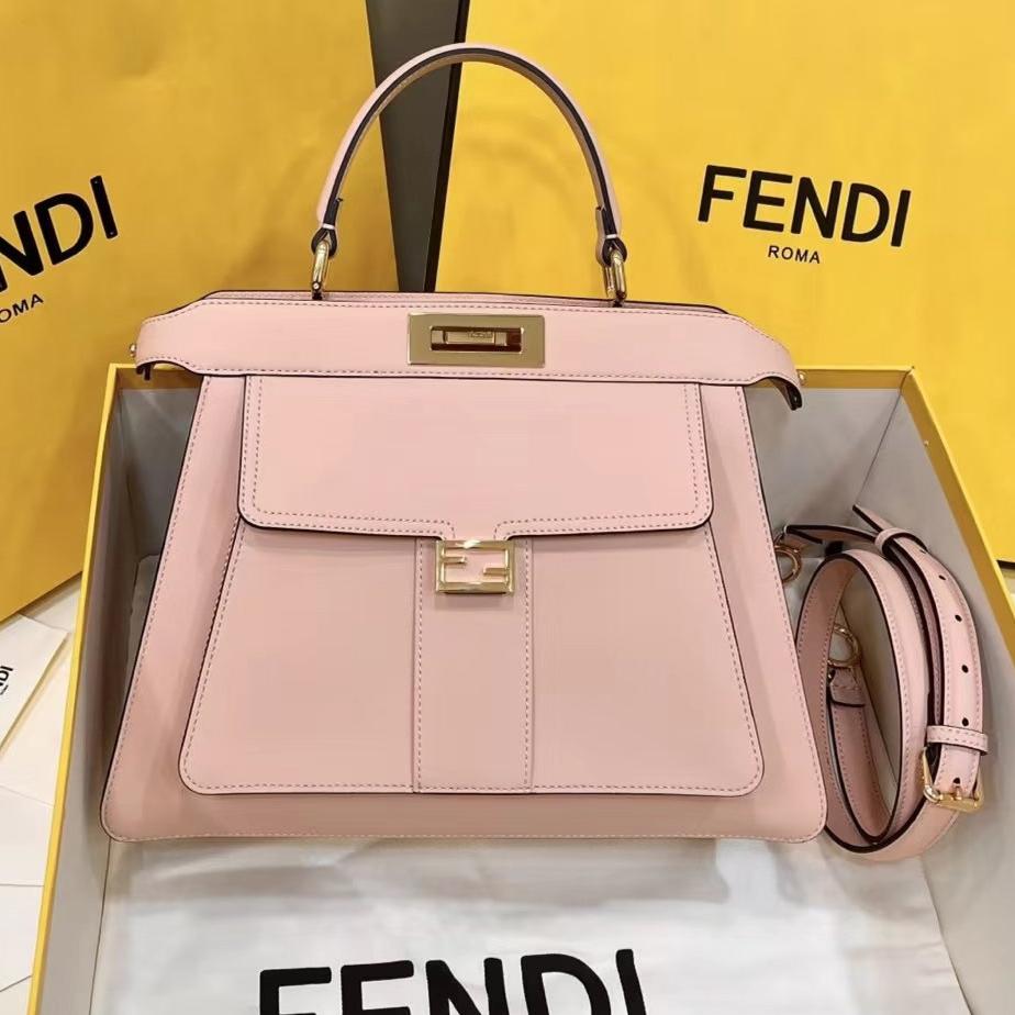 BOLSO FENDI PEEKABOO 33 DE PIEL DE BECERRO ROSA CLARO CON CORREA Y HERRAJES DORADOS