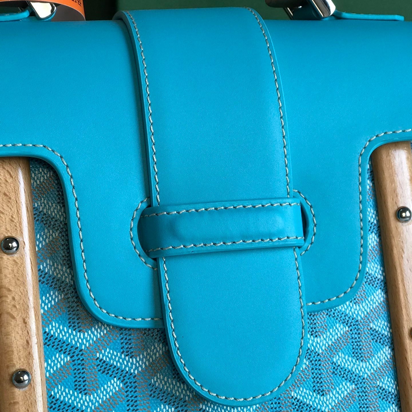 BOLSO SA?GON PM 28 EN LONA GOYARDINE AZUL CLARO Y PIEL DE BECERRO