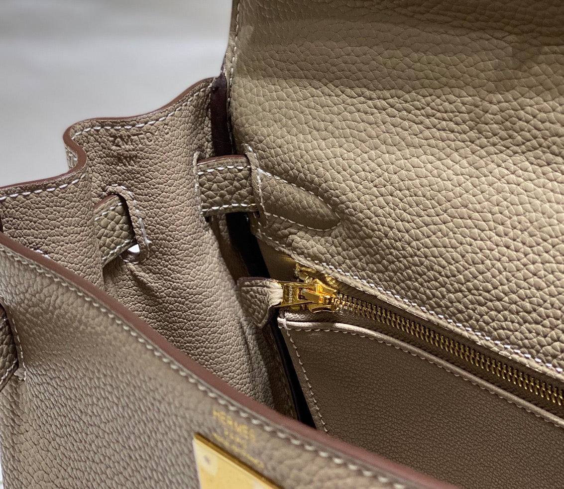 HM KELLY 28CM MARRON TOGO QUINCAILLERIE OR