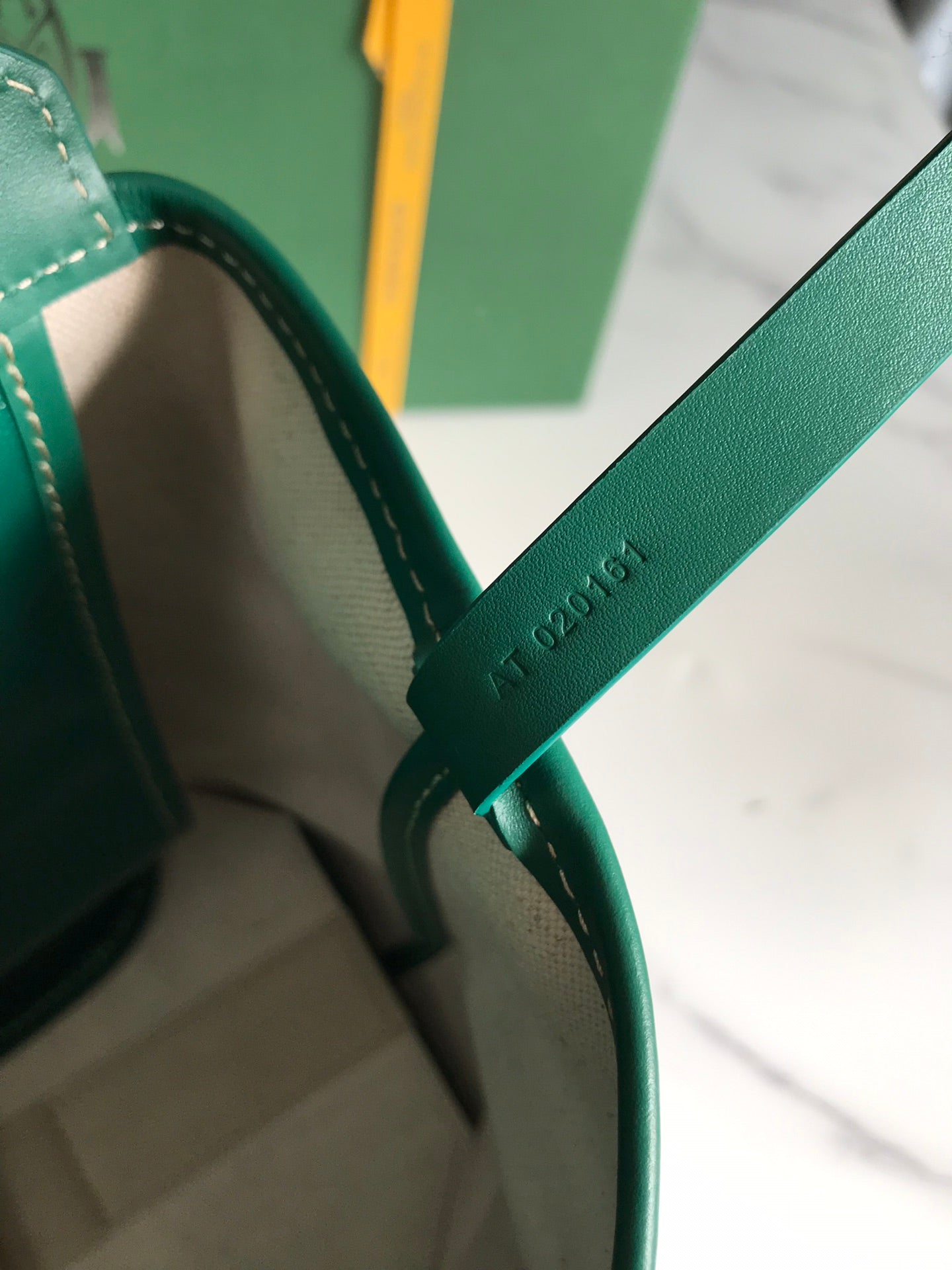 BOLSO BELLECHASSE BIAUDE PM 36 EN LONA GOYARDINE VERDE Y RIBETE DE PIEL DE BECERRO