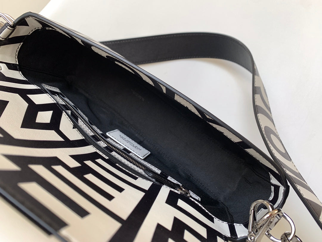 Bolso Fend Roma & Marc Jacobs 27 de piel negra y blanca