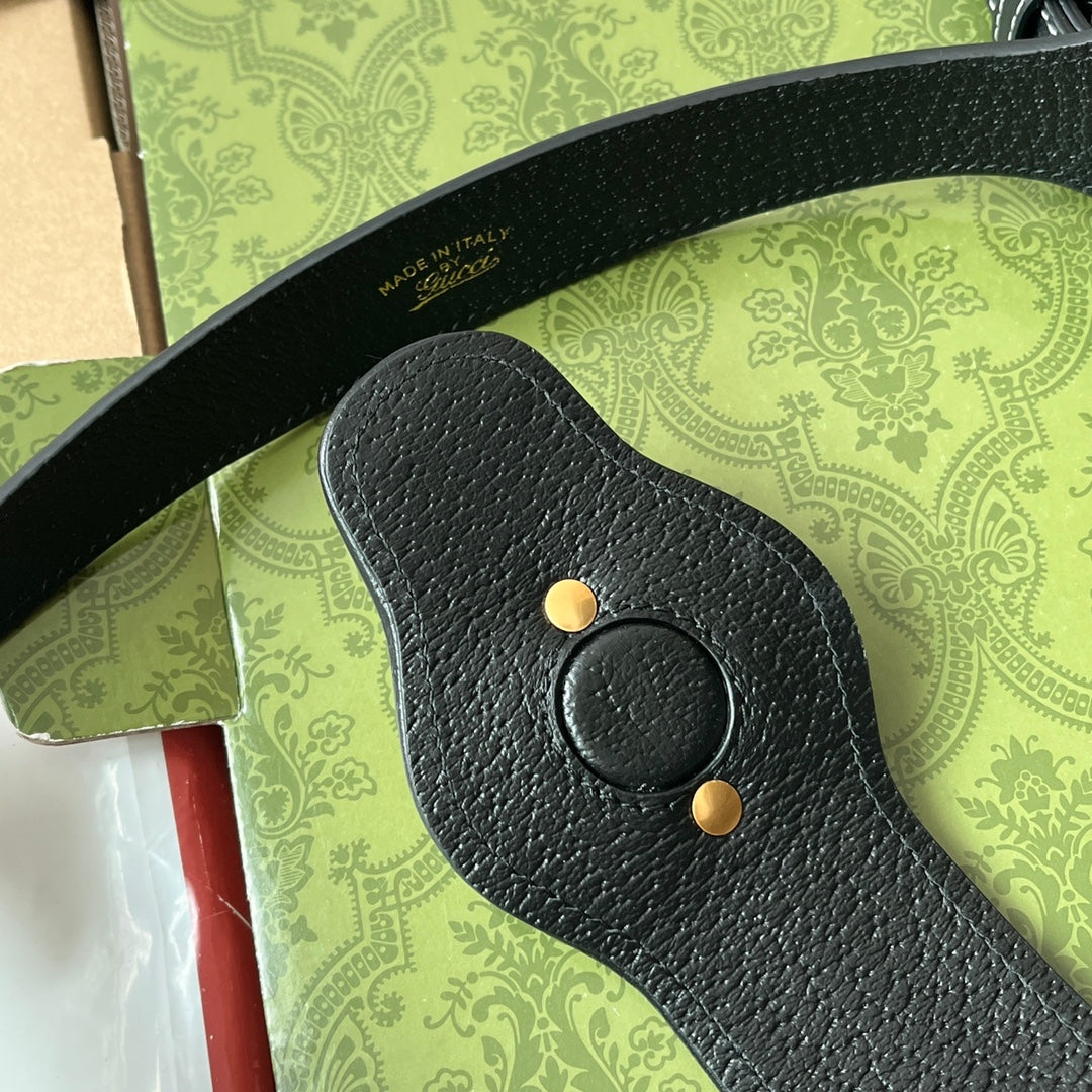 BOLSO MEDIANO APHRODITE 39 DE LONA BEIGE Y PIEL DE BECERRO NEGRA CON HERRAJES DORADOS