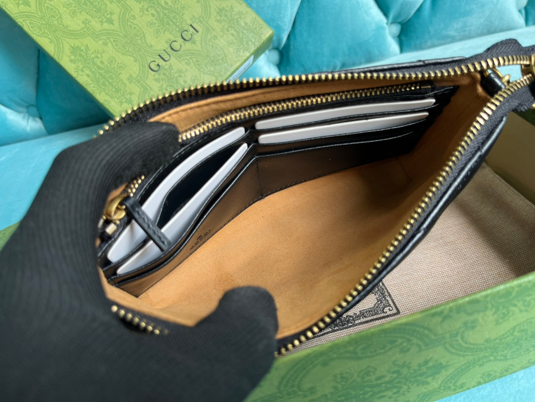 SAC À MAIN GG MARMONT MINI 22 EN CUIR DE VEAU NOIR