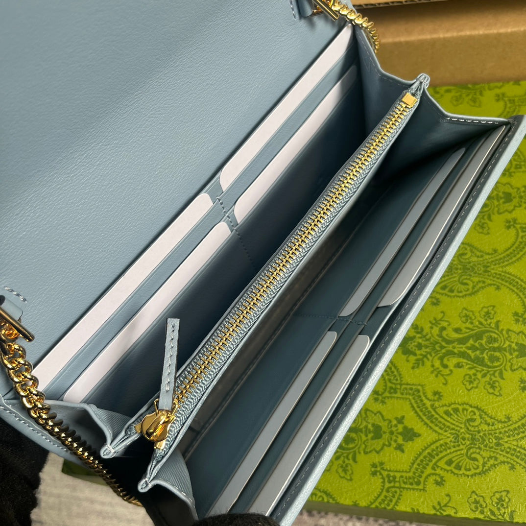 SAC BANDOULIÈRE BLONDIE 21 EN CUIR DE VEAU BLEU CIEL, QUINCAILLERIE DORÉ