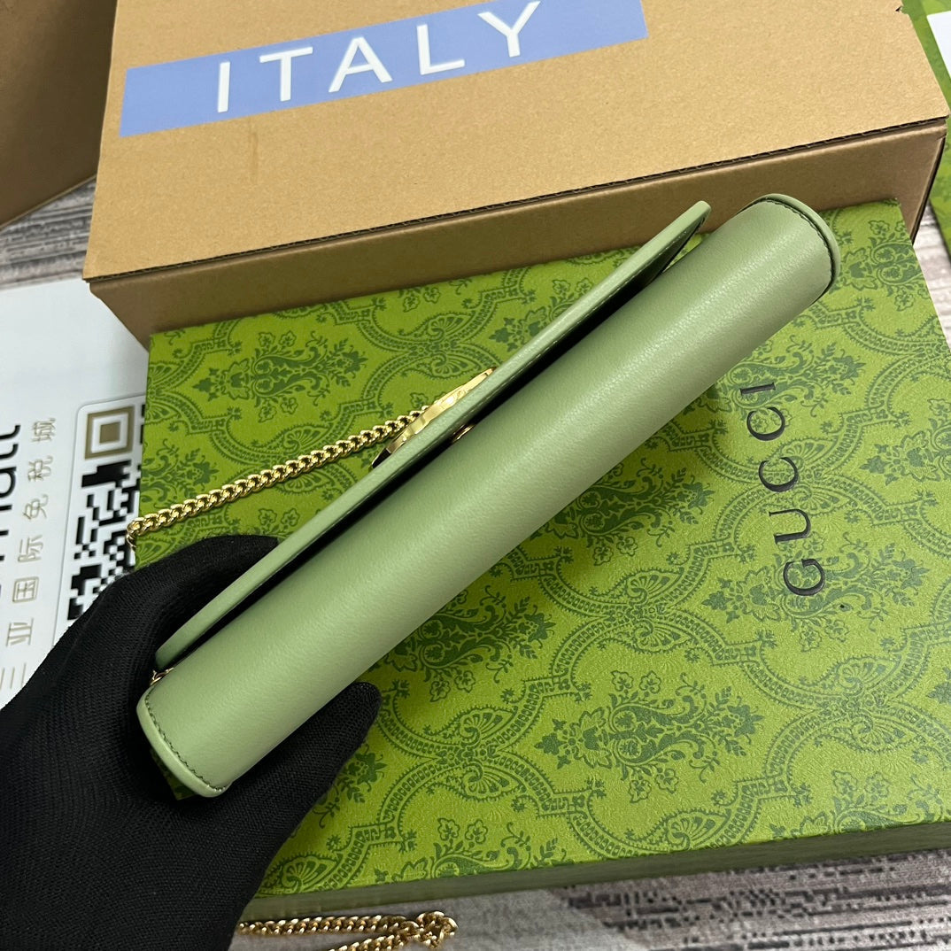 SAC BANDOULIÈRE BLONDIE 21 EN CUIR DE VEAU VERT, QUINCAILLERIE DORÉ