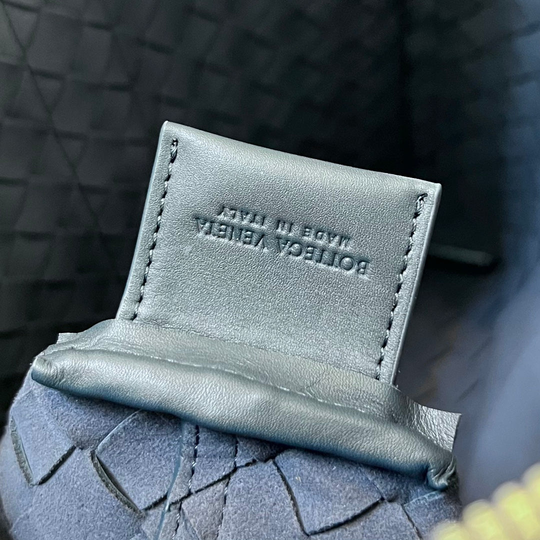 SERVIETTE SLIM INTRECCIATO 36 CUIR DE VEAU ARDOISE