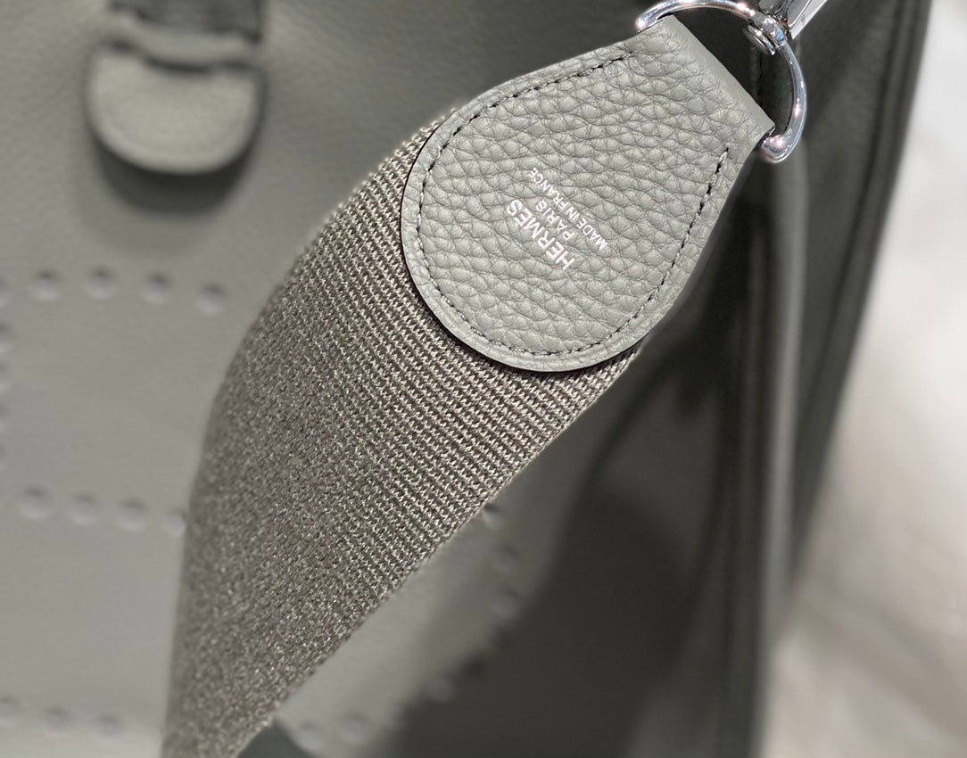 Evelyne 29cm Gris Togo Shw