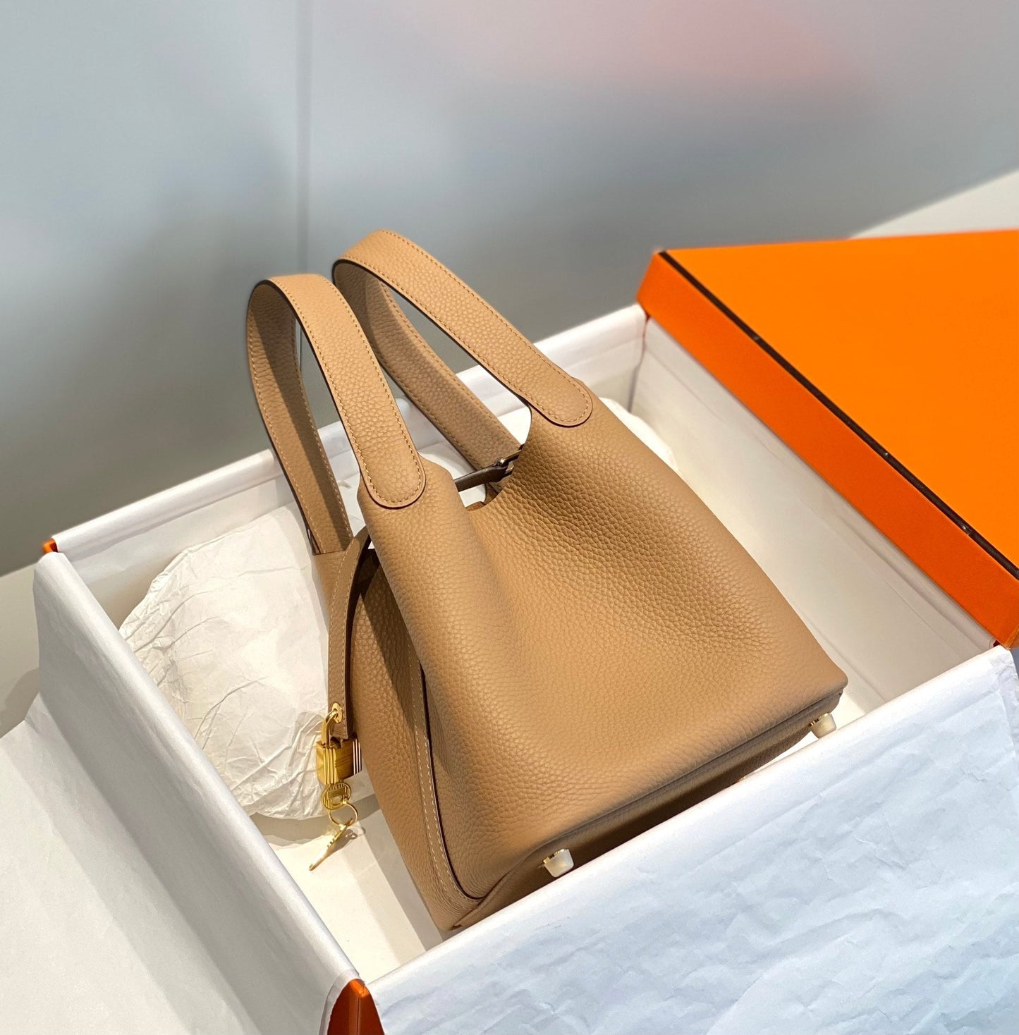 cerradura picotina 18 beige togo ghw