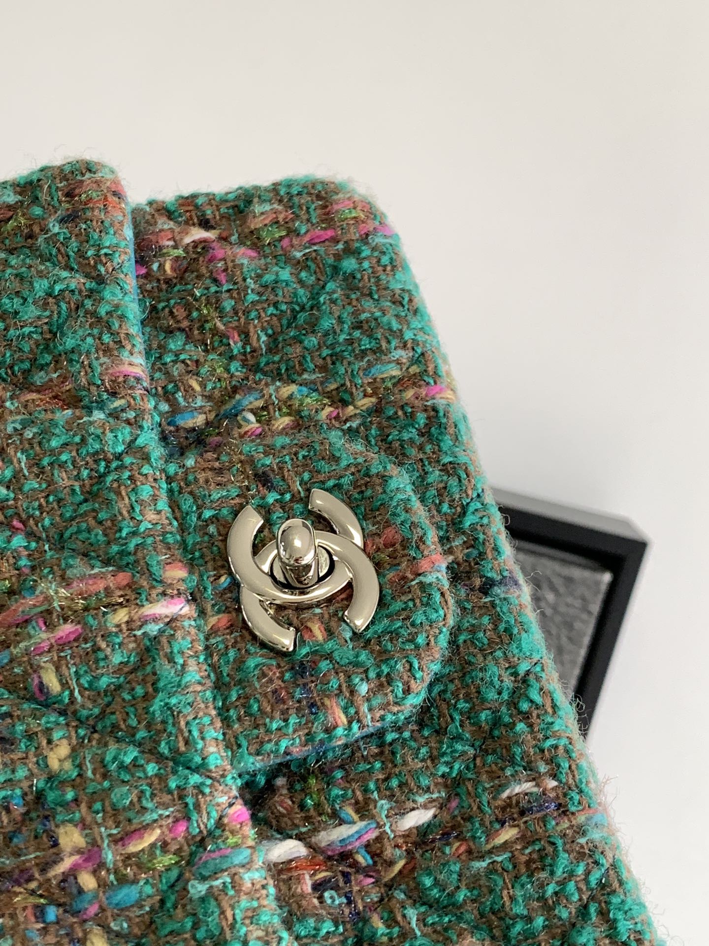 SAC CLASSIQUE CC MEDIUM 20 EN TWEED DE LAINE GREEN FOREST