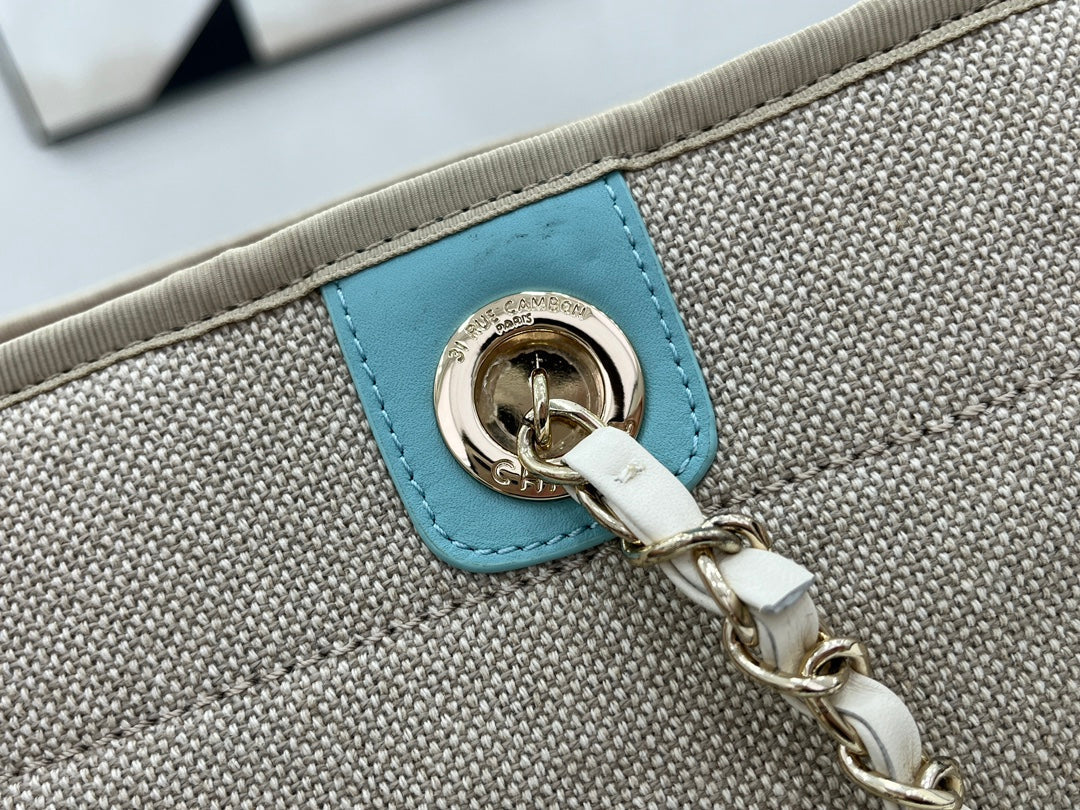 Bolso CC Deauville Tweed 33x24x14,5cm Piel Azul Cielo Herrajes Dorados 33