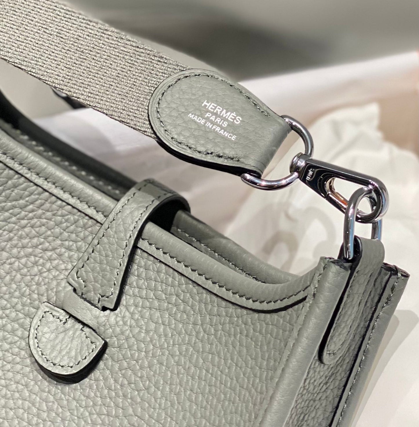Mini Evelyne 18 cm Gris Fumé Togo Quincaillerie Argentée