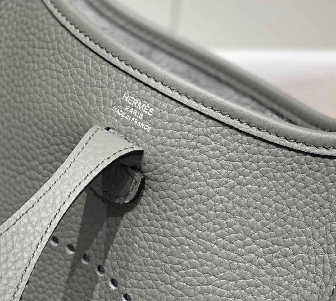 Mini Evelyne 18 cm Gris Fumé Togo Quincaillerie Argentée