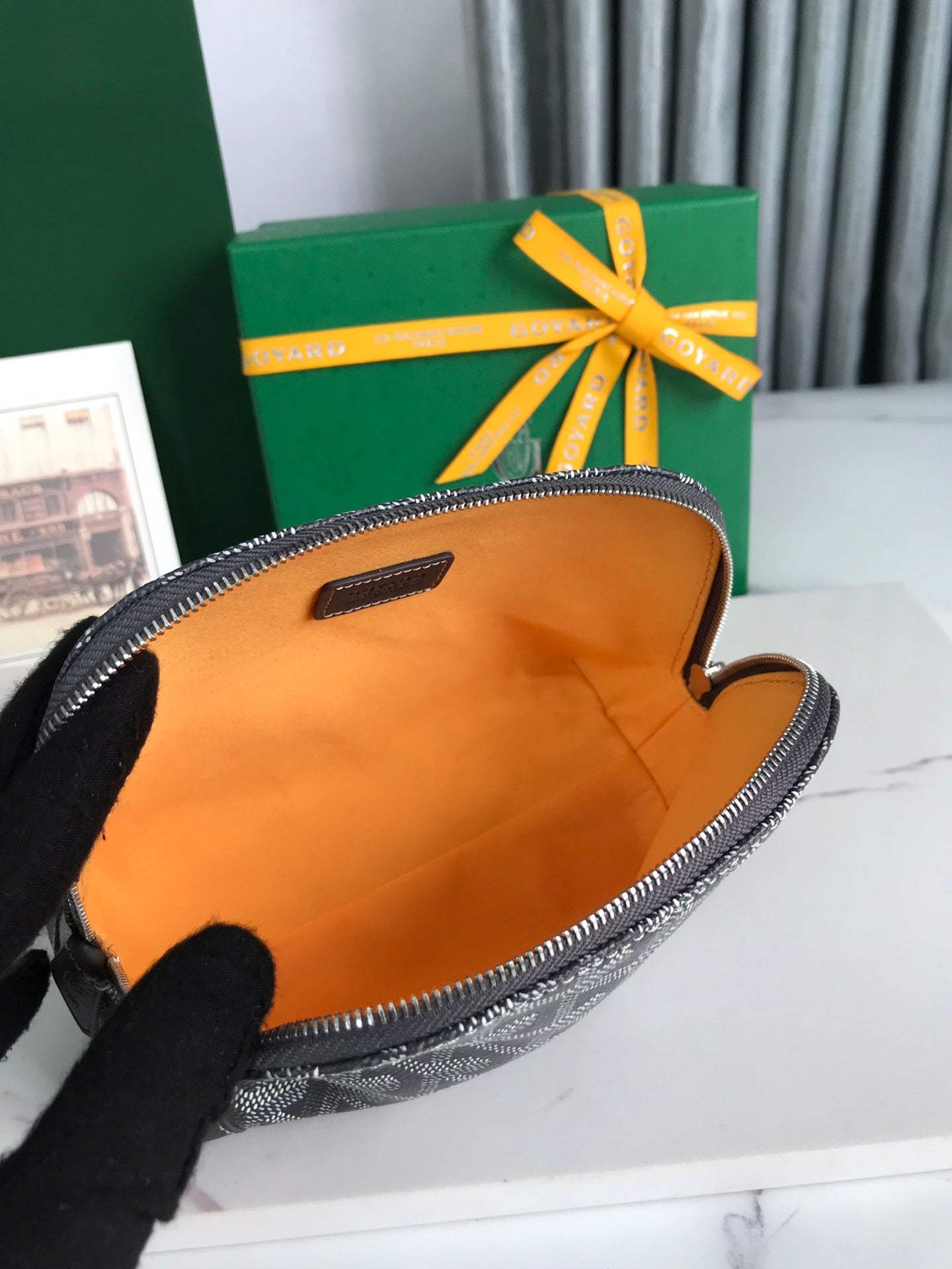 BOLSA DE COSMÉTICOS VEND?ME 17 EN LONA GOYARDINE GRIS NEGRA Y RIBETE DE PIEL DE BECERRO