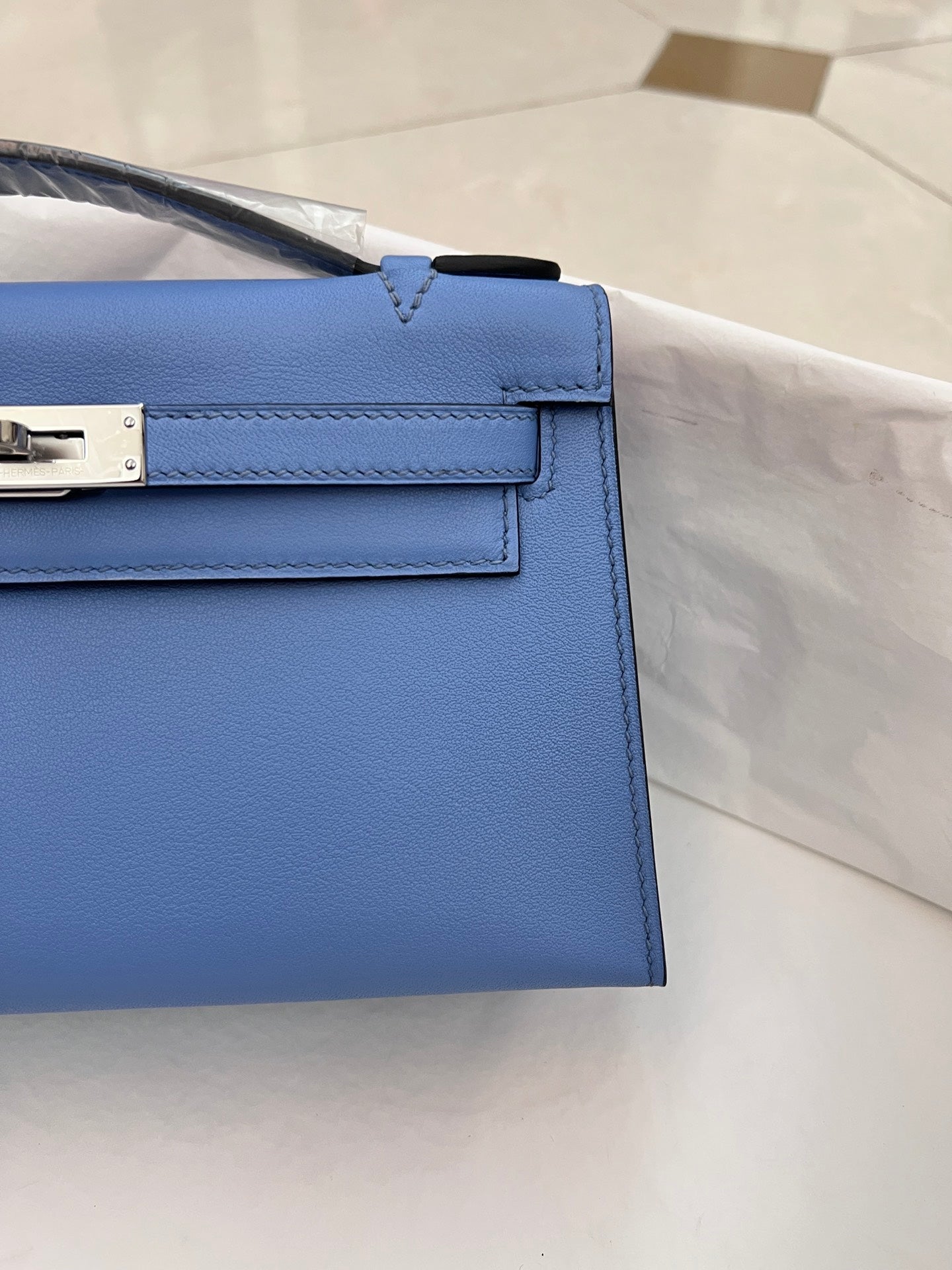 BOLSO DE POCHETTE HM KELLY 22 CM AZUL CLARO SWIFT HERRAJES DE PLATA