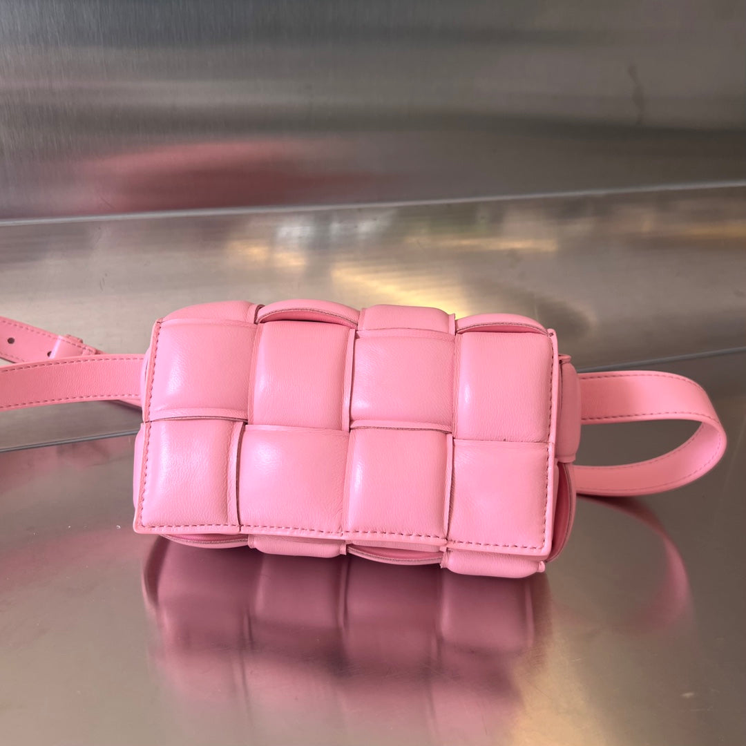 MINI CASSETTE 18 EN PIEL DE CORDERO ROSA CLARO