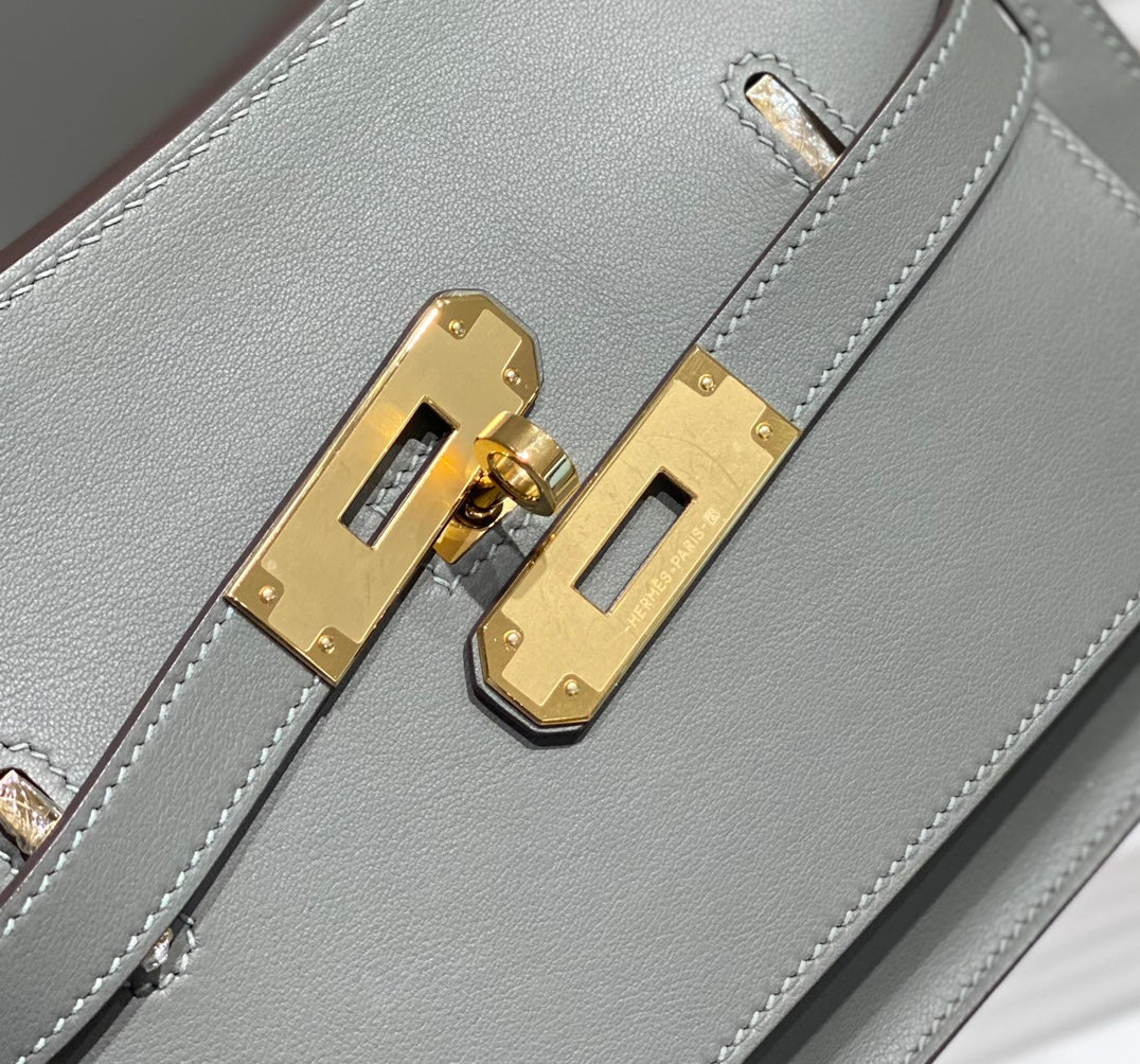 BOLSO BANDOLERA KELLY DE 23 CM DE PIEL GRIS JYPSIERE GHW