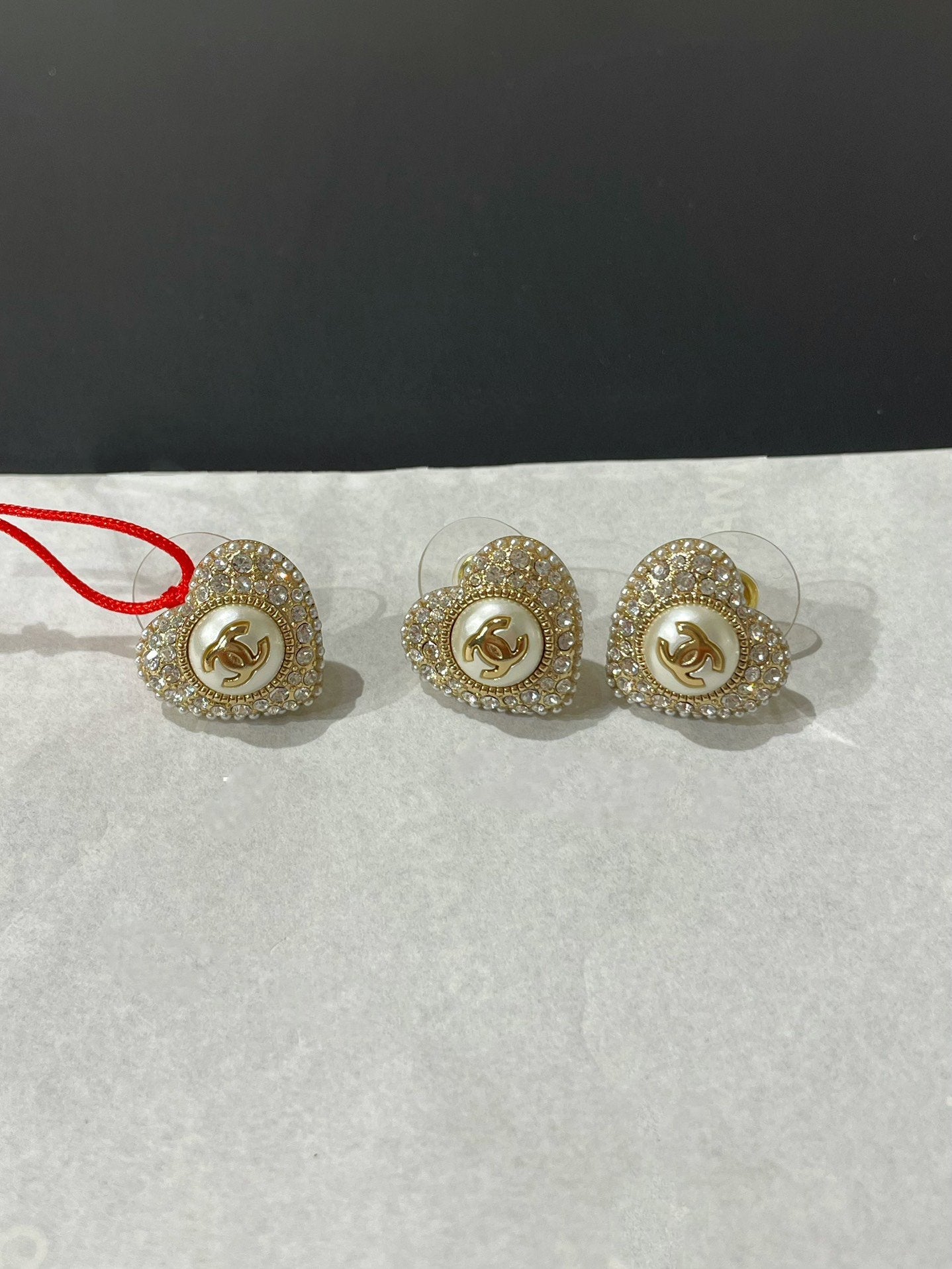 Pendientes de botón con forma de corazón de diamantes cc