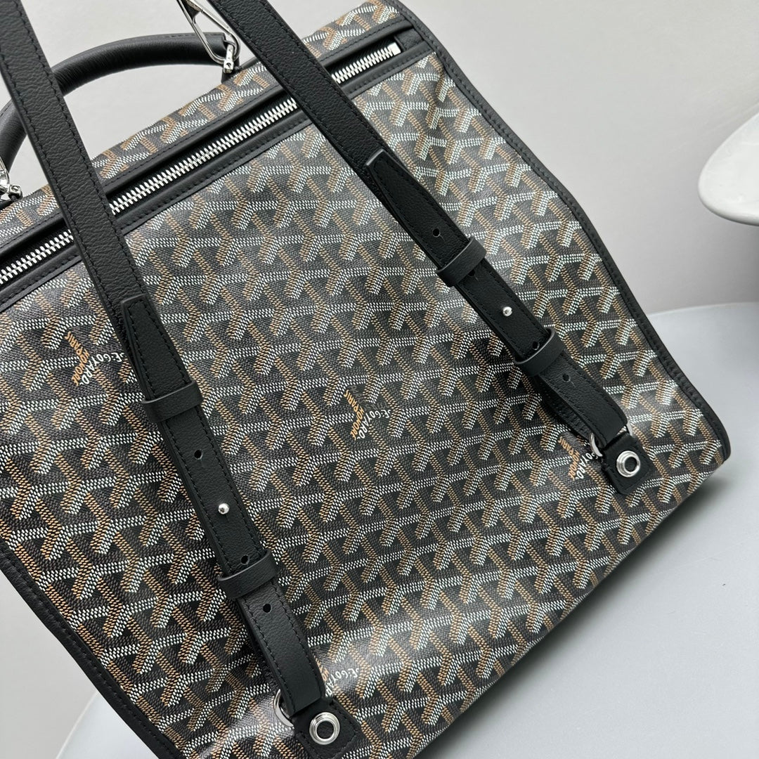 LEGER BACKPACK 37 IN BLACK GOYARDINE CANVAS WITH CALFSKIN TRIM