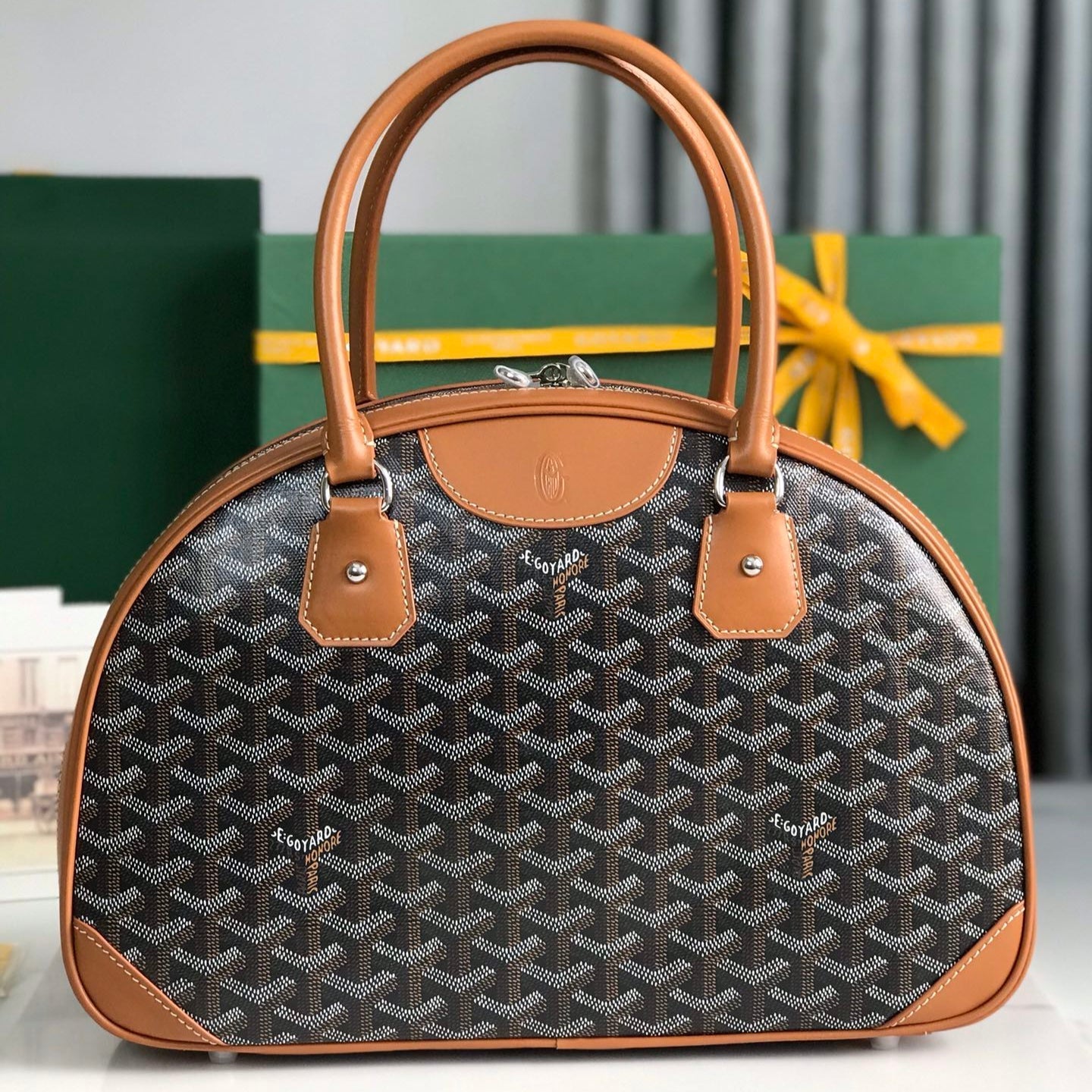 BOLSO SAINT JEANNE 35 EN LONA GOYARDINE MARRÓN Y PIEL DE BECERRO
