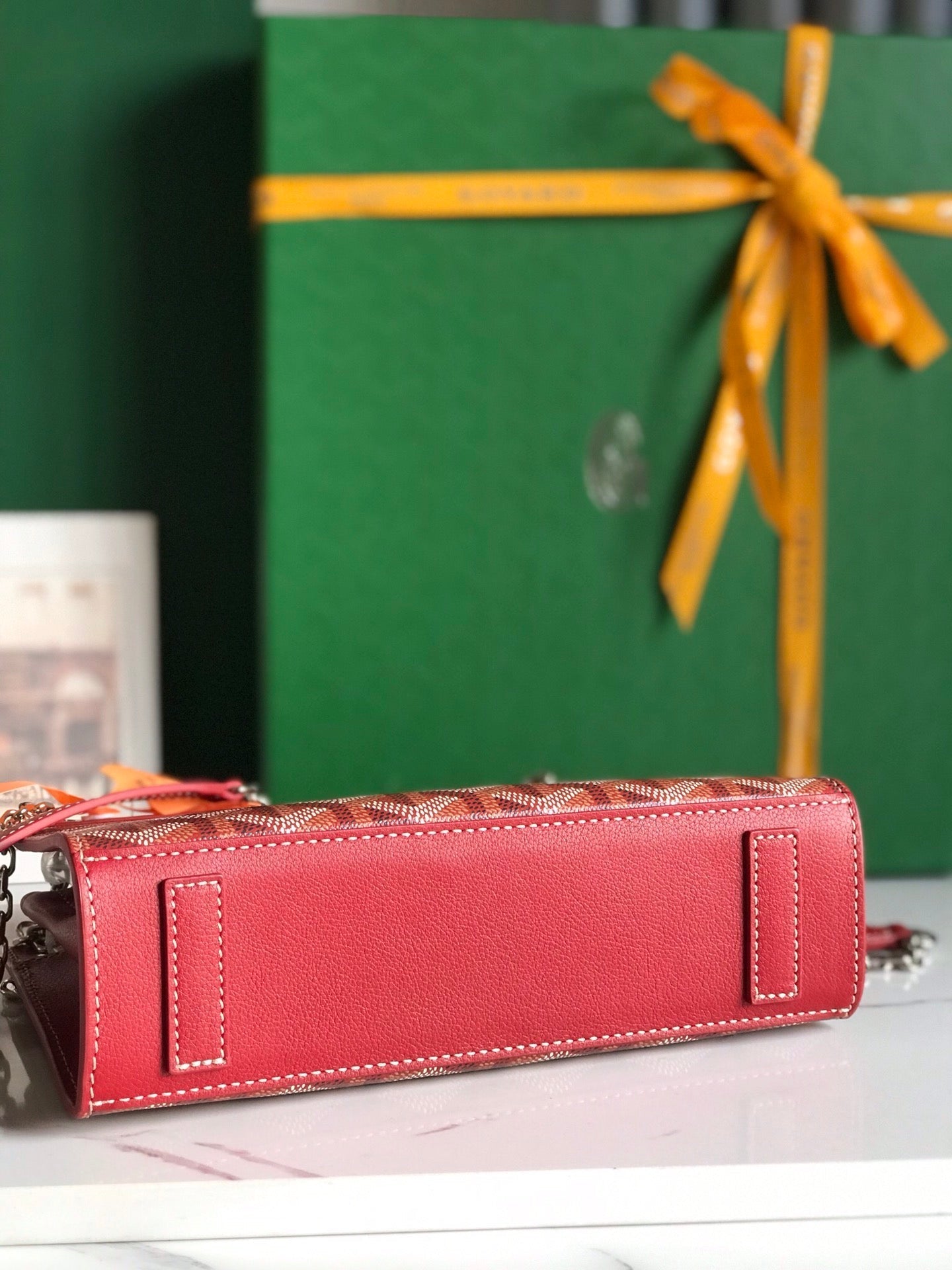 ROUETTE STRUCTUR¨¦ MINI BAG 21 IN CLASSIC RED GOYARDINE CANVAS AND CALFSKIN