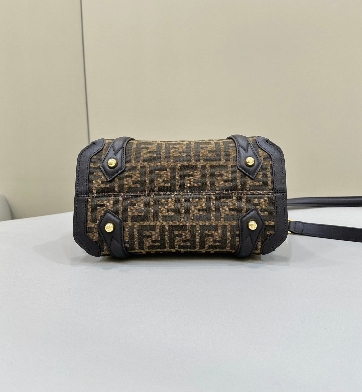 BOLSO FENDI 27 EN TEJIDO JACQUARD NEGRO MEZCLA MARRÓN CON PIEL DE BECERRO