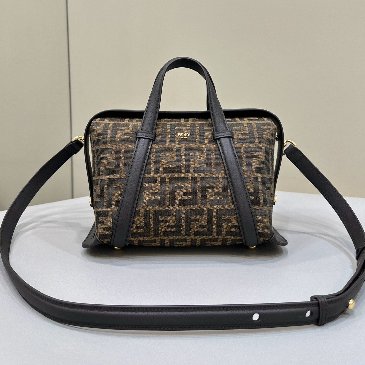 BOLSO FENDI 27 EN TEJIDO JACQUARD NEGRO MEZCLA MARRÓN CON PIEL DE BECERRO