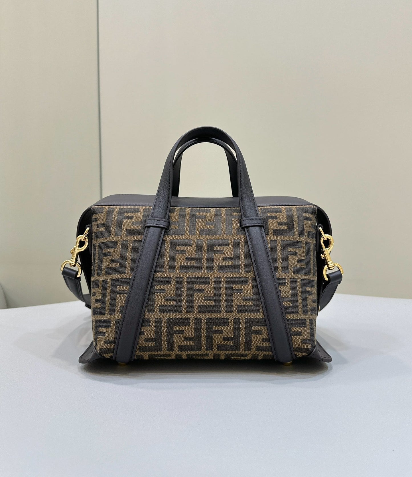 BOLSO FENDI 27 EN TEJIDO JACQUARD NEGRO MEZCLA MARRÓN CON PIEL DE BECERRO