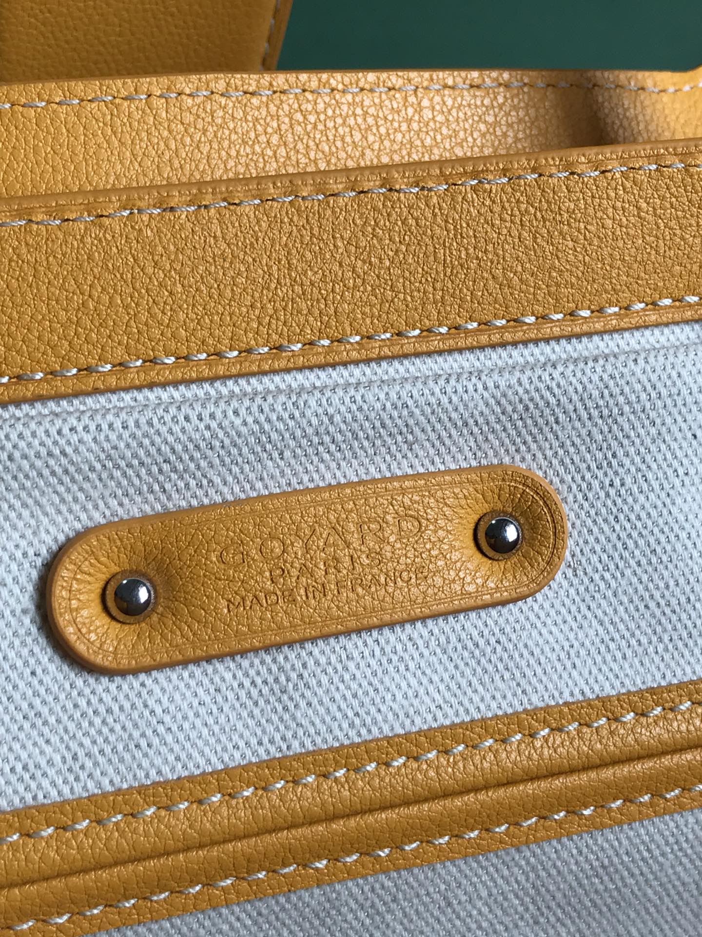 BOLSO SAIGON SOUPLE 34 EN LONA GOYARDINE AMARILLA Y PIEL DE BECERRO