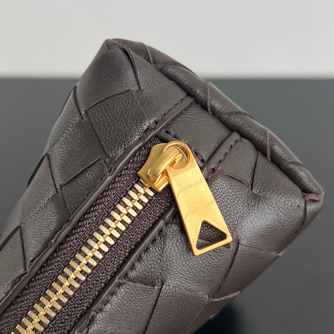 SAC INTRECCIATO 16 EN AGNEAU FONDANT