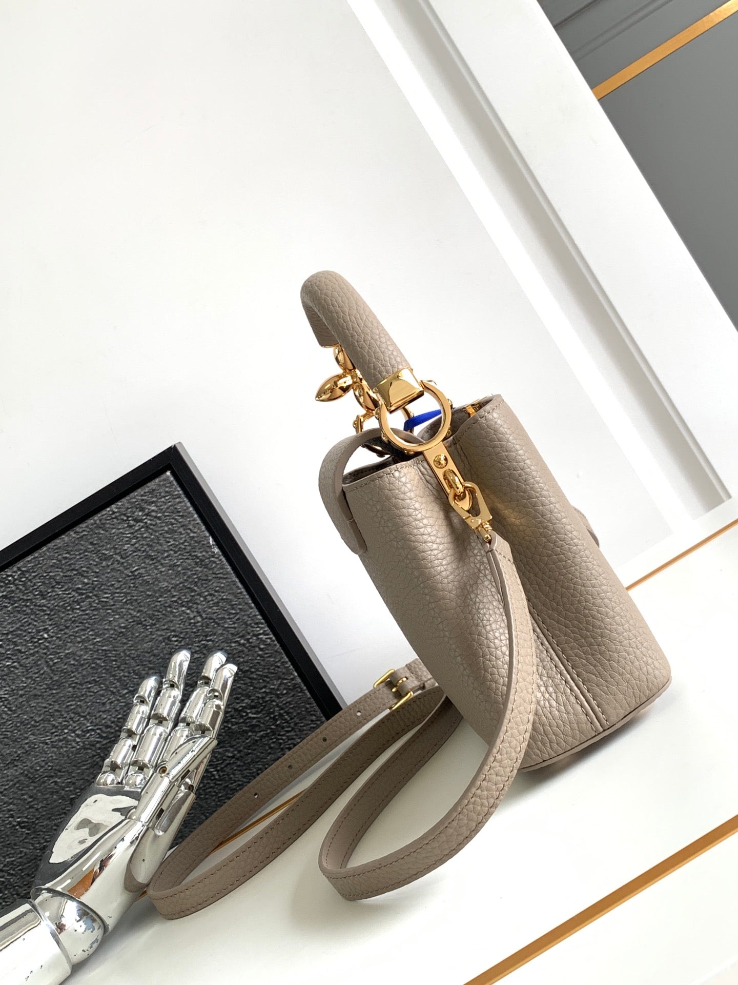 CAPUCINES MINI 21 EN HARDWARE TAUILLON GOLD MARRÓN KAKI