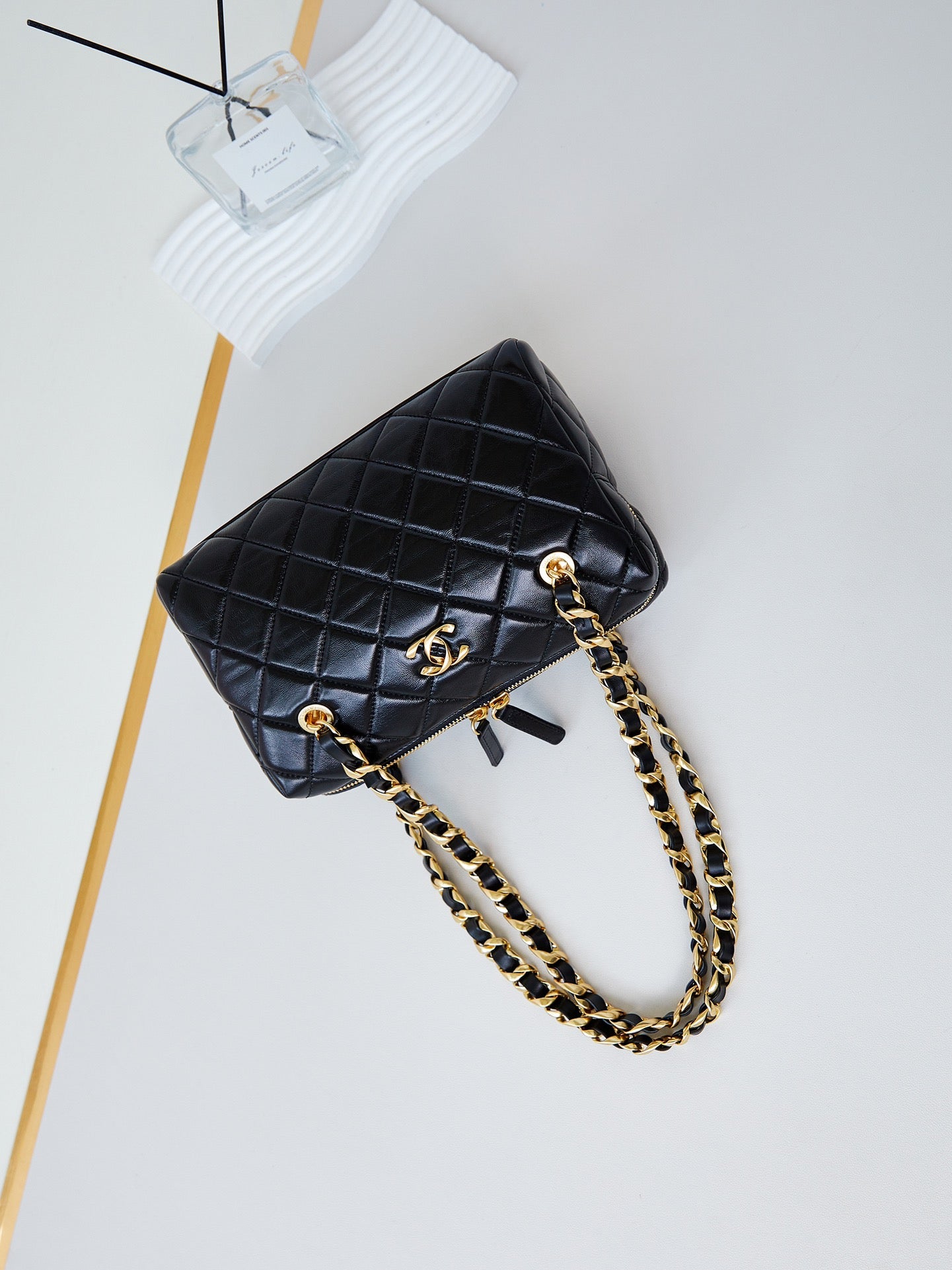 Bolsa de bolos CC 24K de 25 cm de piel de cordero encerada negra