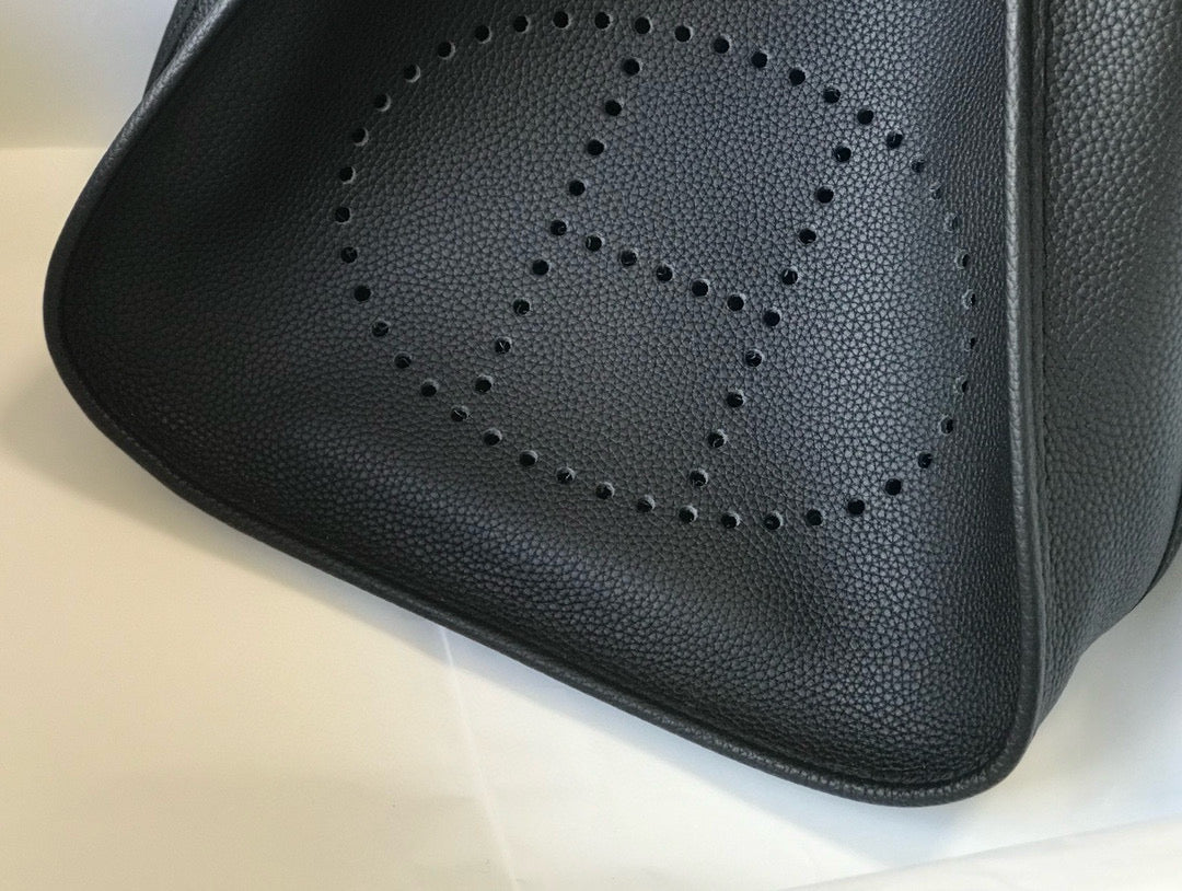 Evelyne 29cm Negro Togo Ghw