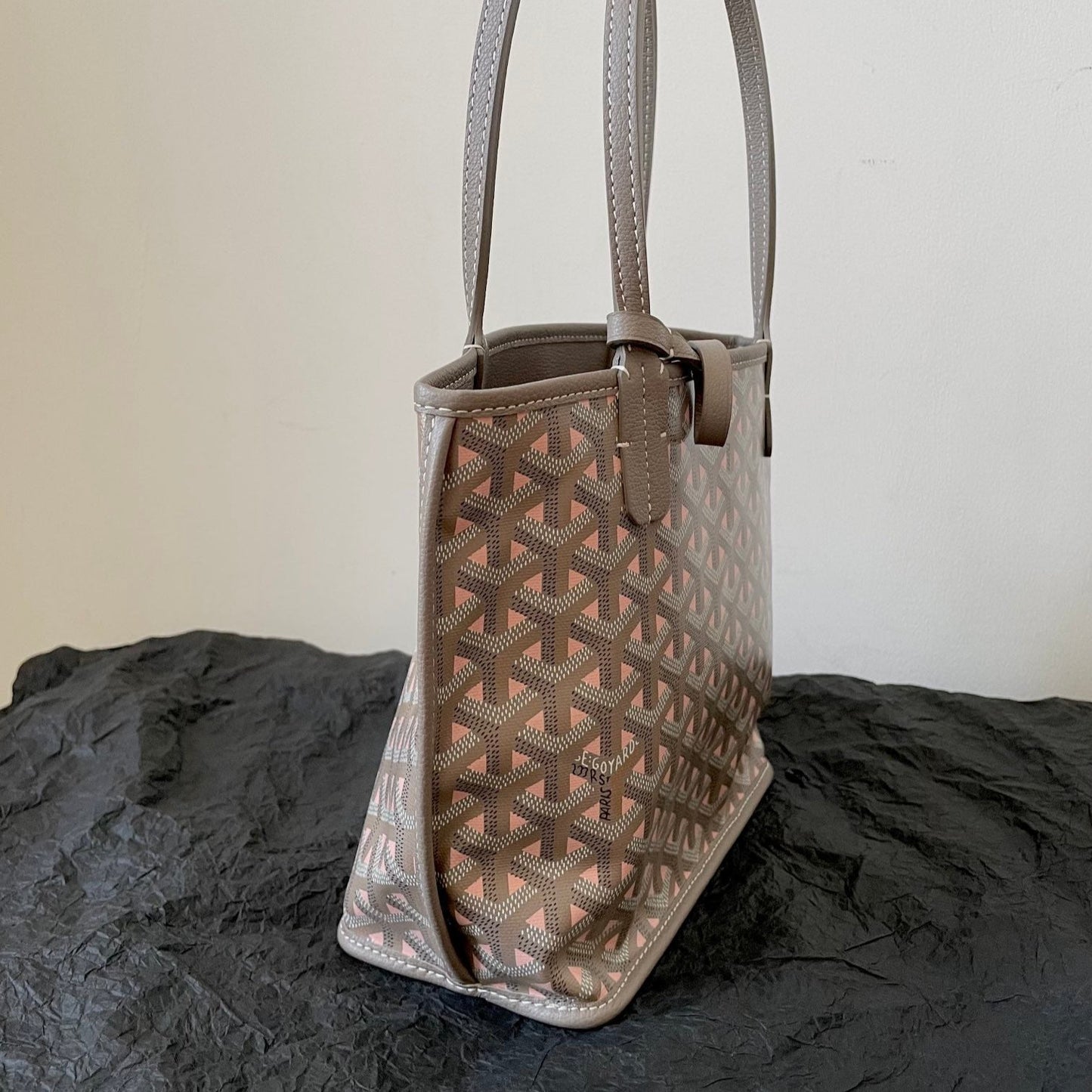 MINI SAC ANJOU 20 EN TOILE GOYARDINE ROSE ET CUIR DE VEAU GRIS MIXTE
