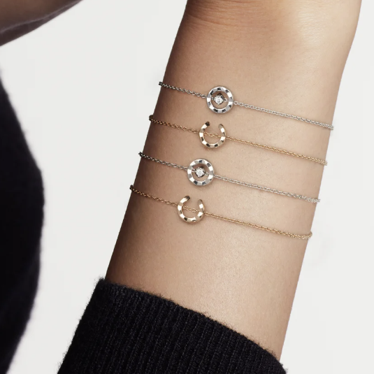 PULSERA CON MOTIVO ACOLCHADO DE COCO