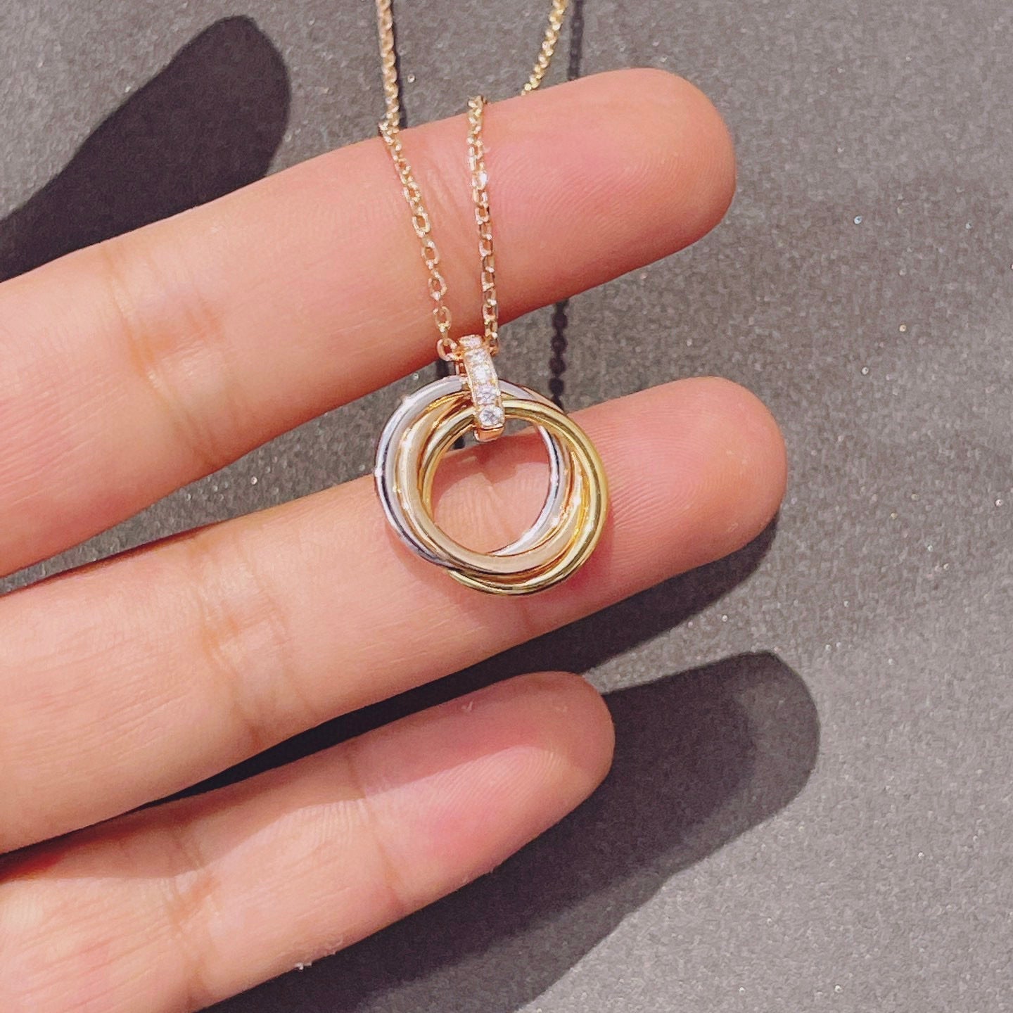 DIANA TRINITY NECKLACE GOLD DIAMONDS