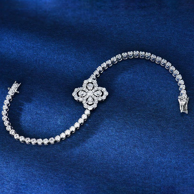 PULSERA DE LAZO CON MOTIVO COMPLETO DE DIAMANTE 16 MM