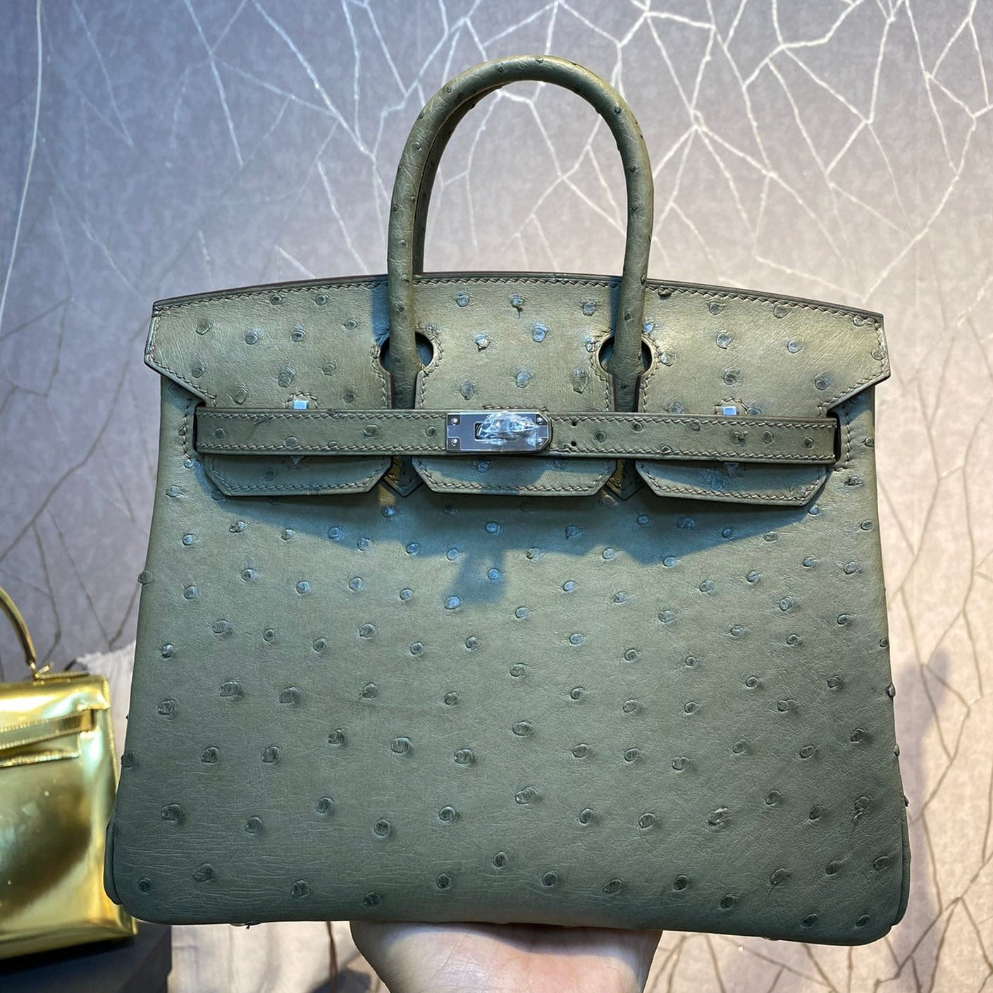 HM BIRKIN 30CM CUIR D'AUTRUCHE KAKI QUINCAILLERIE ARGENTÉE