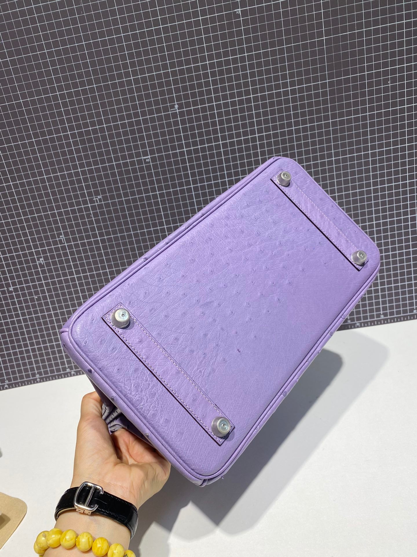 HM BIRKIN 30 CM PIEL DE AVESTRUZ PÚRPURA HERRAJES PLATEADOS