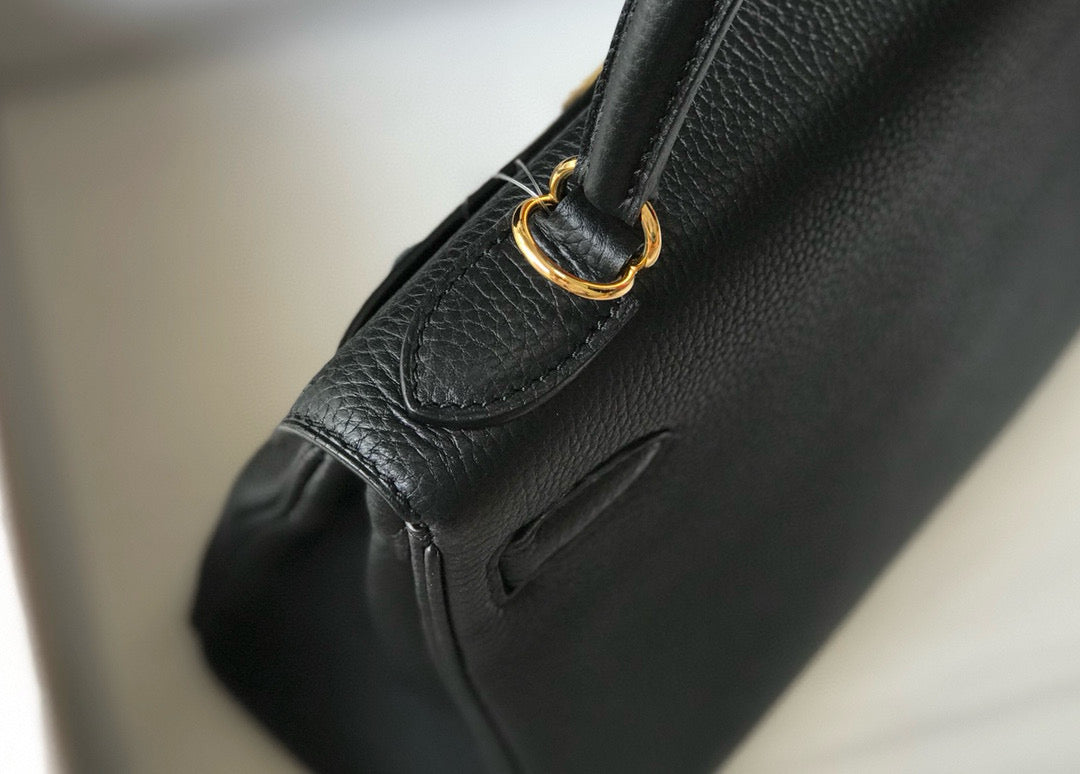 HM KELLY 28 CM NEGRO TOGO HARDWARE DORADO