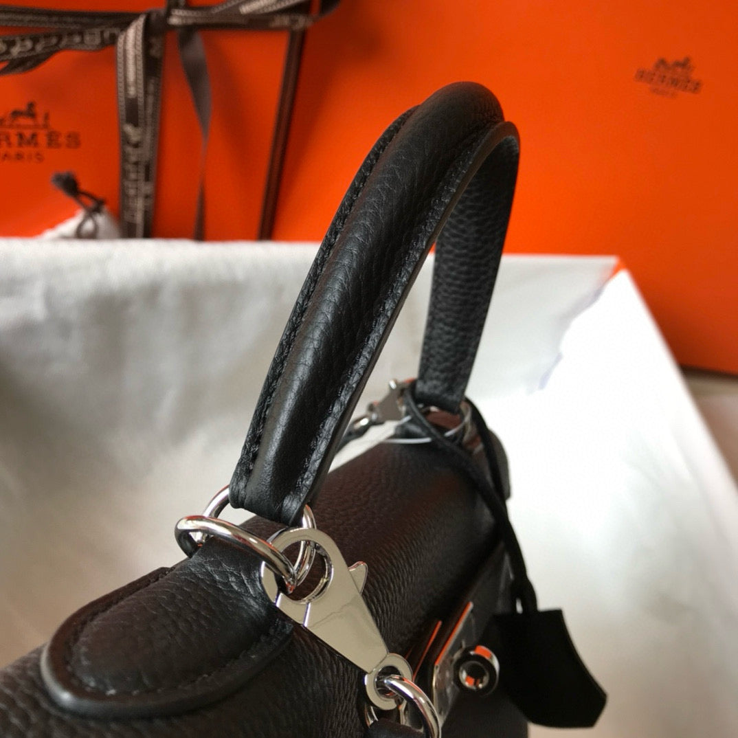 HM KELLY 28CM NEGRO TOGO HERRAJES PLATEADOS