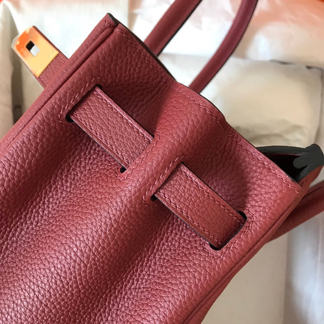 HM BIRKIN 25 CM VINO TINTO TOGO PIEL HIERROS DORADOS
